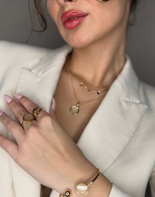 Zlatá kolekce Beton Beads. ✨Minimalistické linie, ruční výroba