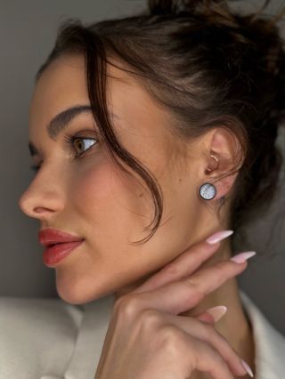 Na detailech záleží. ✨🎄🎁 A právě ty tvoří kouzlo Vánoc — malé okamžiky, které vydrží. ✨ Beton Beads: minimalismus, který...